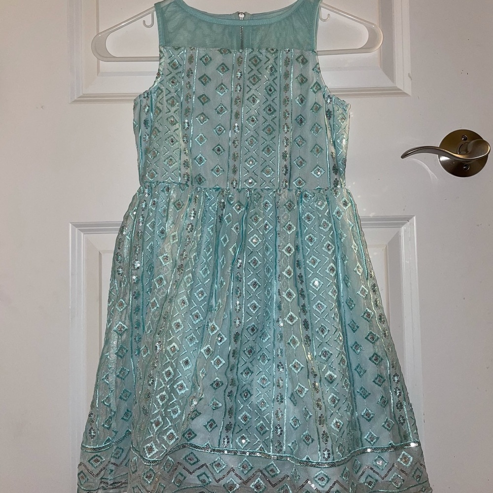 Girl’s Sparkly Short Sleeve Dress